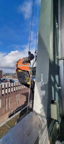 emergency-building-maintenance-rope-access-2
